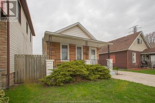 Photo 2: 859 WELLINGTON in Windsor: House for sale : MLS®# 24010340