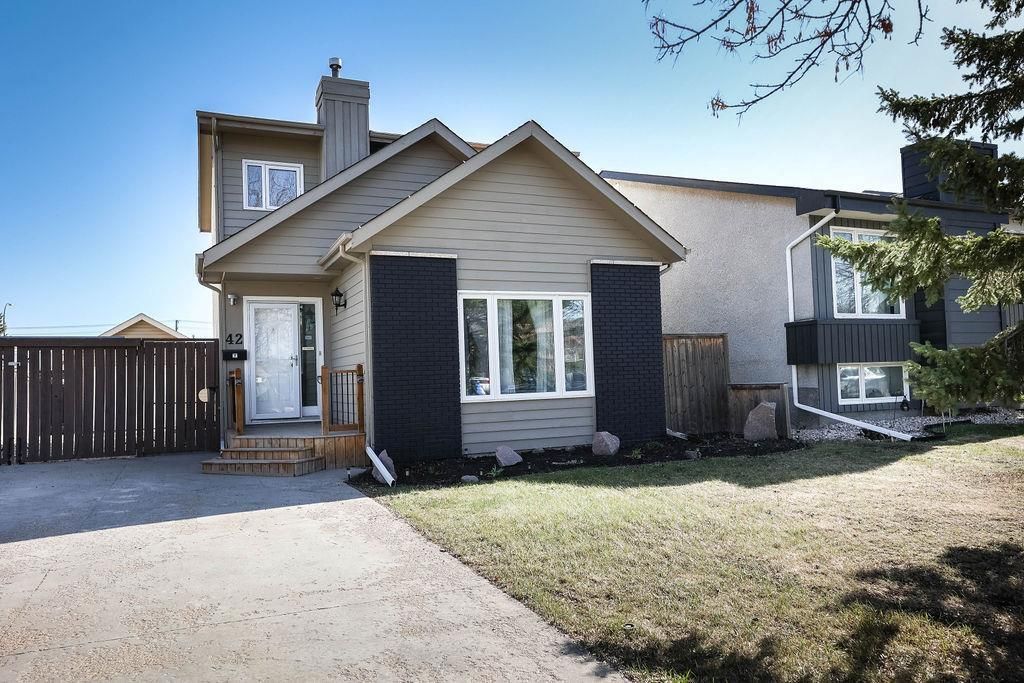 Main Photo: 42 Hearthwood Grove in Winnipeg: Riverbend Residential for sale (4E)  : MLS®# 202111545