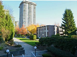 Photo 9: 201 3901 CARRIGAN Court in Burnaby: Government Road Condo for sale in "LOUGHEED ESTATES" (Burnaby North)  : MLS®# V1030093