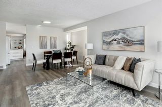 Photo 3: 54 Sierra Morena Green SW in Calgary: Signal Hill Semi Detached for sale : MLS®# A1203385