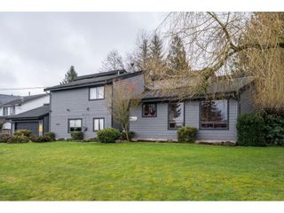 Photo 3: 26680 30A Avenue in Langley: Aldergrove Langley House for sale : MLS®# R2659894