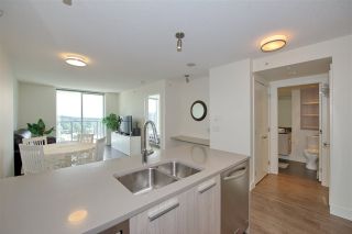 Photo 1: 2502 3007 GLEN Drive in Coquitlam: North Coquitlam Condo for sale in "Evergreen" : MLS®# R2389564