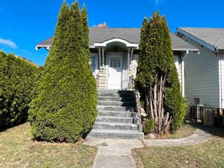 Main Photo: 941 E 41ST Avenue in Vancouver: Fraser VE House for sale (Vancouver East)  : MLS®# R2827982