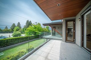 Photo 11: 2457 KINGS Avenue in West Vancouver: Dundarave House for sale : MLS®# R2695604