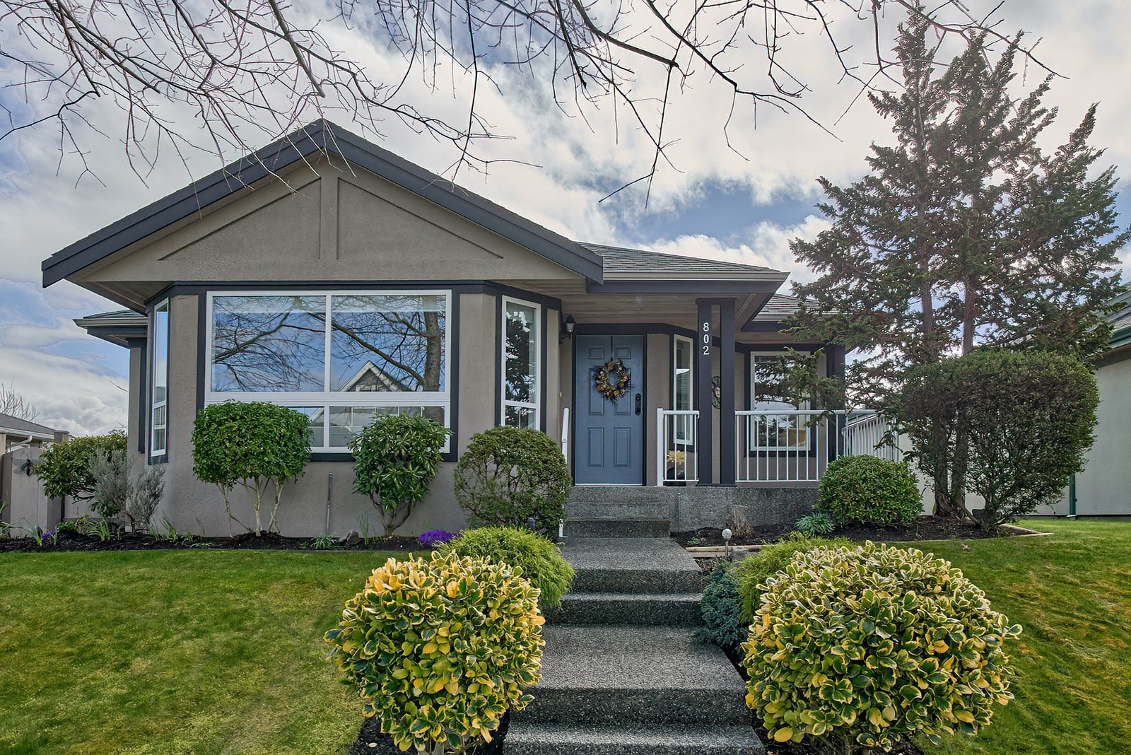 JUST LISTED!!! 802 Stanhope Rd Parksville 