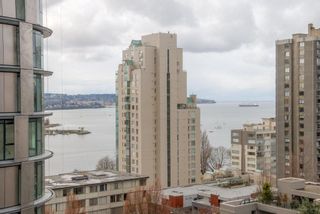 Photo 3: 507 1250 BURNABY Street in Vancouver: West End VW Condo for sale in "The Horizon" (Vancouver West)  : MLS®# R2096363
