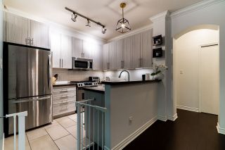 Photo 13: 2 6878 SOUTHPOINT Drive in Burnaby: South Slope Townhouse for sale in "Cortina Townhomes" (Burnaby South)  : MLS®# R2487318