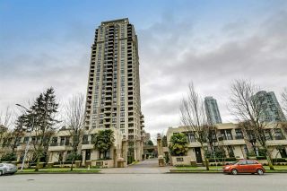 Photo 1: 3006 4333 CENTRAL Boulevard in Burnaby: Metrotown Condo for sale in "Presidia" (Burnaby South)  : MLS®# R2423050