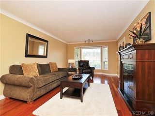 Photo 6: 1182 Garden Grove Pl in VICTORIA: SE Sunnymead House for sale (Saanich East)  : MLS®# 635489