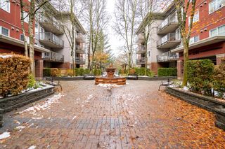 Photo 2: 305 3260 ST JOHNS Street in Port Moody: Port Moody Centre Condo for sale in "The Square" : MLS®# R2741169
