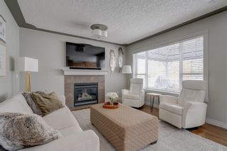 Photo 2: 5639 Coach Hill Road SW in Calgary: Coach Hill Detached for sale : MLS®# A1228790