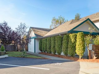 Photo 1: 5C 851 5th St in COURTENAY: CV Courtenay City Row/Townhouse for sale (Comox Valley)  : MLS®# 800448