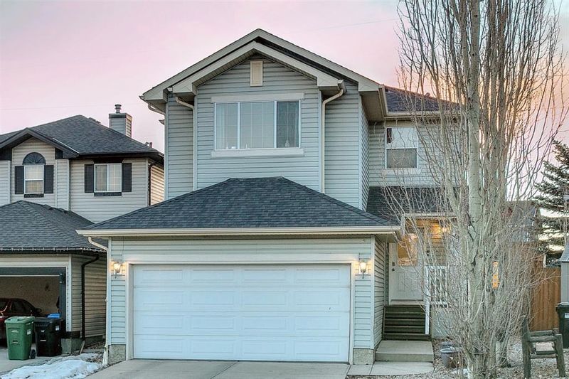 FEATURED LISTING: 131 Valley Crest Close Northwest Calgary