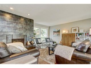 Photo 8: 544 OAKWOOD Place SW in Calgary: Oakridge House for sale : MLS®# C4084139