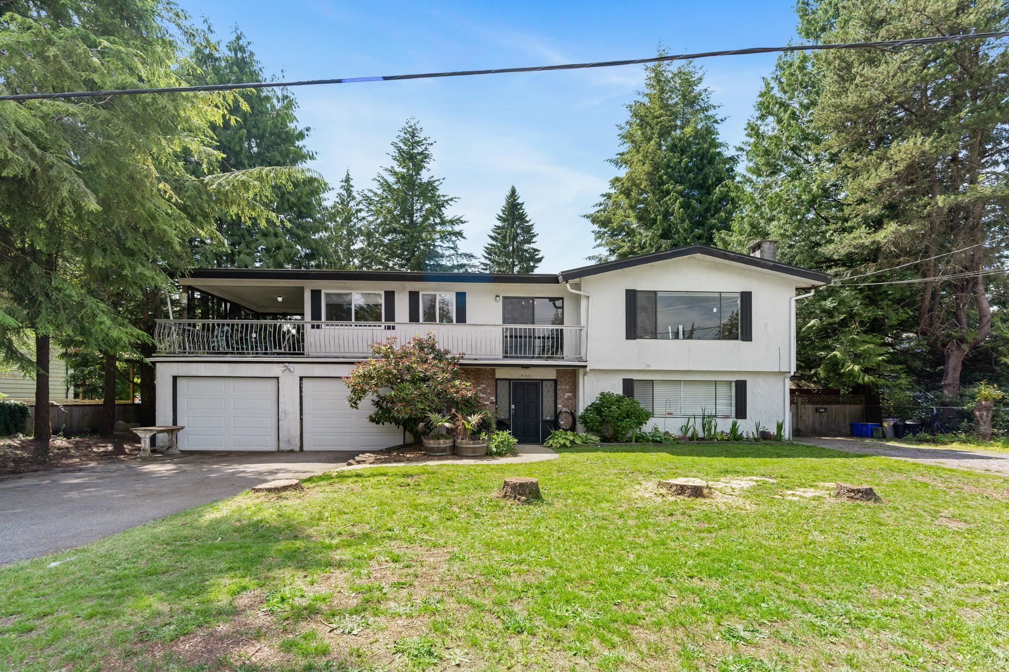 Main Photo: 4581 198 Street in Langley: Langley City House for sale : MLS®# R2703048