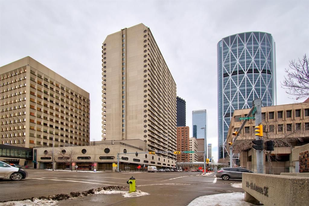 Main Photo: 803 221 6 Avenue SE in Calgary: Downtown Commercial Core Apartment for sale : MLS®# A1170024