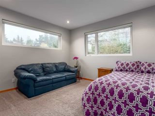 Photo 12: 1056 JAY Crescent in Squamish: Garibaldi Highlands House for sale in "Thunderbird Creek" : MLS®# R2181297