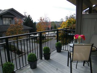 Photo 8: 49 20326 68 Avenue in Langley: Willoughby Heights Townhouse for sale in "SUNPOINTE" : MLS®# R2011514