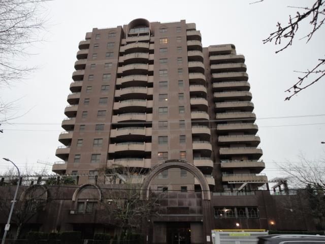 Main Photo: 1008 6611 COONEY Road in Richmond: Brighouse Condo for sale in "Manhattan Tower" : MLS®# R2636328