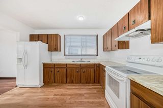 Photo 7: 27 Fonda Hill SE in Calgary: Forest Heights Semi Detached (Half Duplex) for sale : MLS®# A2131674