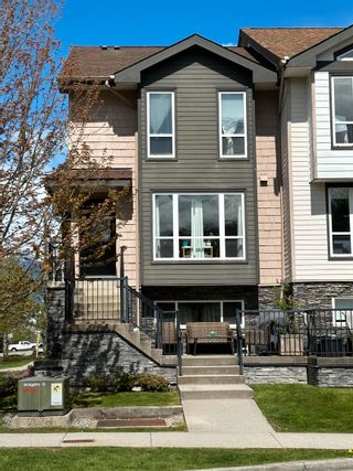 Main Photo: 3 1261 MAIN Street in Squamish: Downtown SQ Townhouse for sale in "Skye at Coastal Village" : MLS®# R2875753
