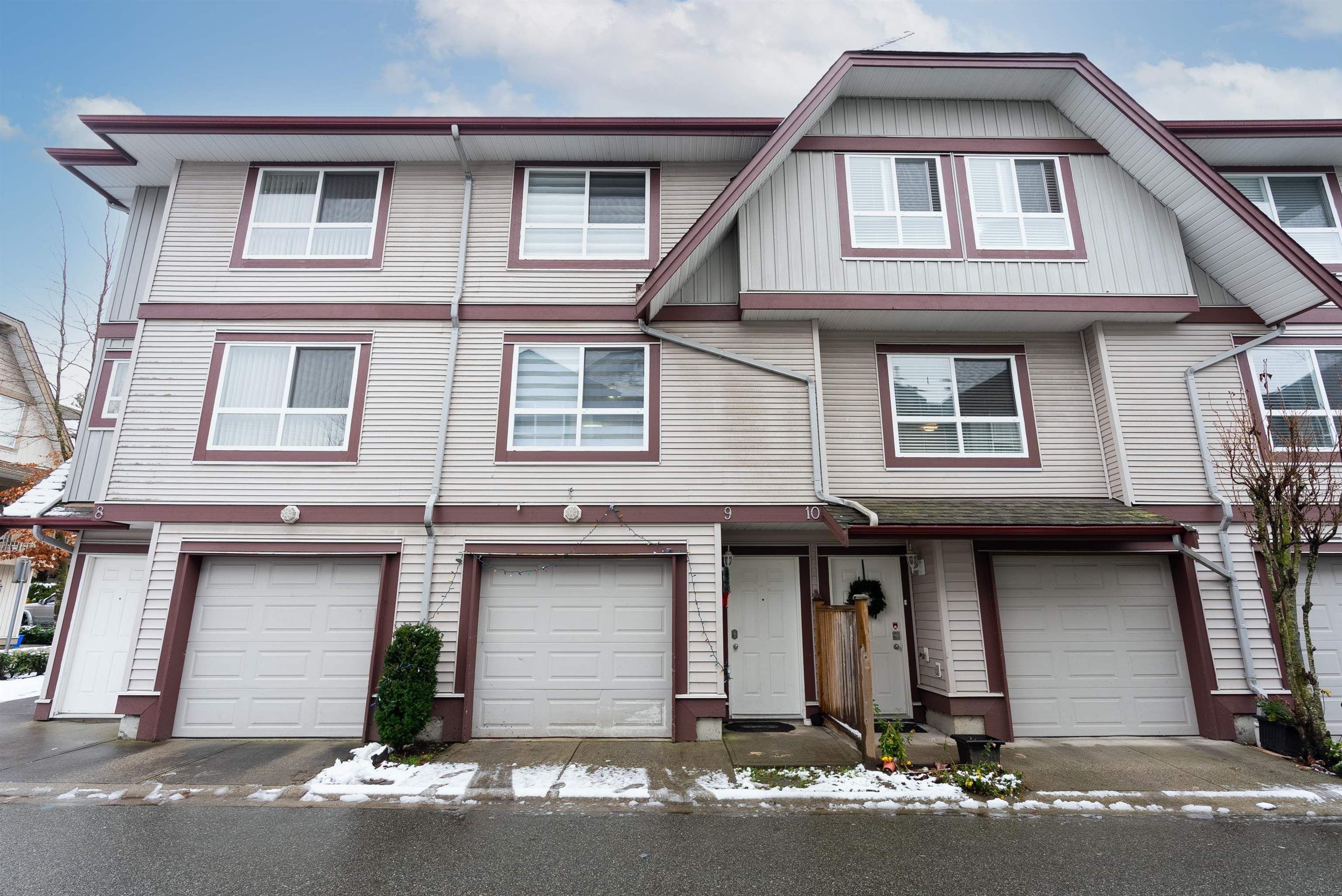 Main Photo: 9 12730 66 AVENUE in : West Newton Townhouse for sale : MLS®# R2640110