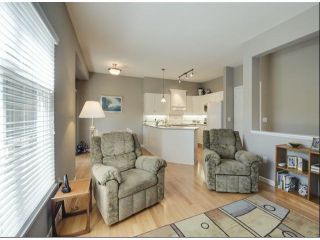 Photo 10: 1 14877 33RD Avenue in Surrey: King George Corridor Townhouse for sale in "SANDHURST" (South Surrey White Rock)  : MLS®# F1402947
