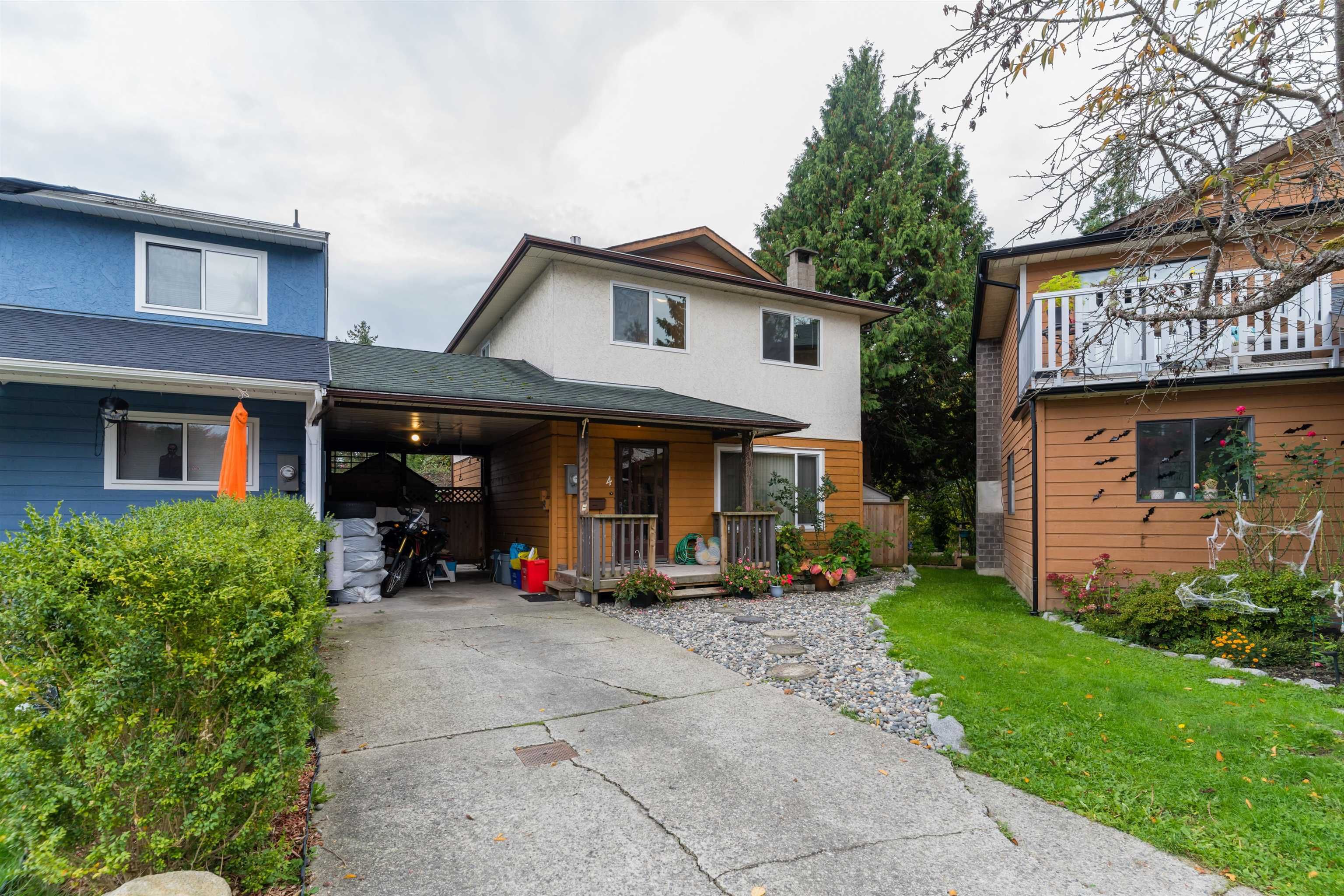 Main Photo: 4 12123 222 STREET in Maple Ridge: West Central House for sale : MLS®# R2628762