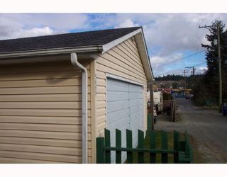 Photo 4: 5699 DOLPHIN Street in Sechelt: Sechelt District House for sale (Sunshine Coast)  : MLS®# V689352