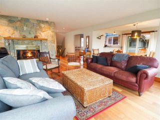 Photo 4: 1005 PANORAMA Place in Squamish: Hospital Hill House for sale in "Hospital Hill" : MLS®# R2442448