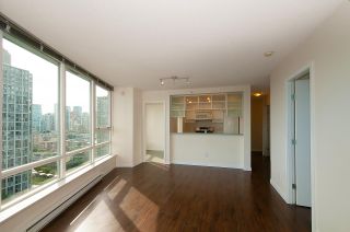 Photo 6: 2302 939 EXPO Boulevard in Vancouver: Yaletown Condo for sale (Vancouver West)  : MLS®# R2372437