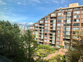 Photo 12: 518 1777 W 7TH Avenue in Vancouver: Fairview VW Condo for sale in "KITS 360" (Vancouver West)  : MLS®# R2451335