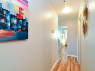 Photo 10: 303 33 N TEMPLETON Drive in Vancouver: Hastings Condo for sale (Vancouver East)  : MLS®# V1002914