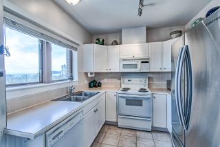 Photo 6: 406 2271 BELLEVUE Avenue in West Vancouver: Dundarave Condo for sale in "THE ROSEMONT ON BELLEVUE" : MLS®# R2356609