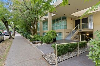 Photo 2: 1 1071 W 7TH Avenue in Vancouver: Fairview VW Condo for sale (Vancouver West)  : MLS®# R2805737