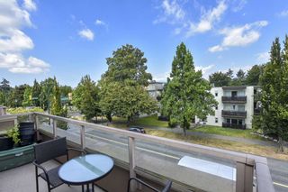 Photo 10: 304 3218 ONTARIO Street in Vancouver: Main Condo for sale in "Ontario Place" (Vancouver East)  : MLS®# R2502317