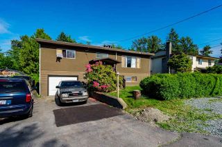 Photo 3: 12484 COLEMORE Street in Maple Ridge: West Central House for sale : MLS®# R2587097