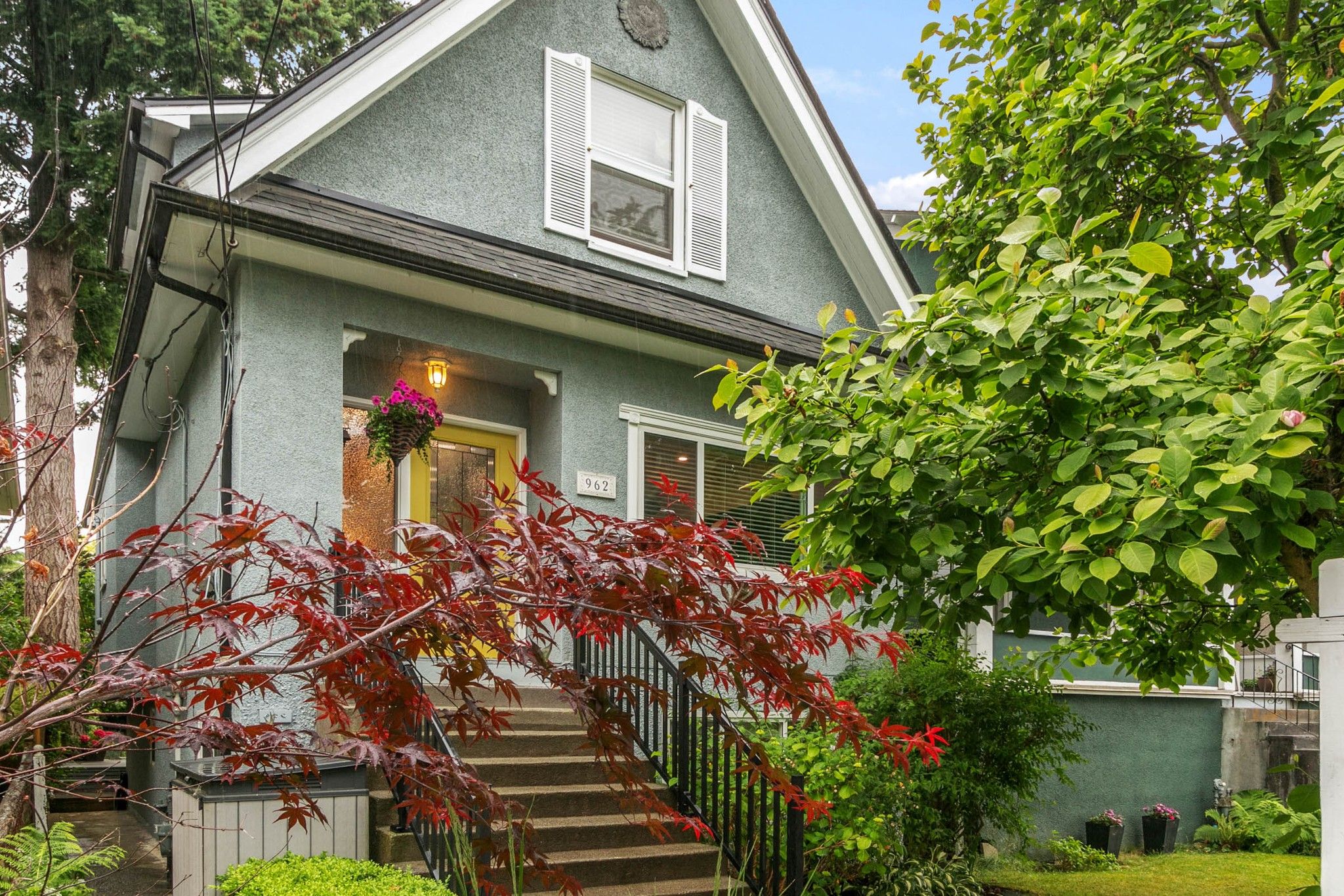 Main Photo: 962 E 29TH Avenue in Vancouver: Fraser VE House for sale (Vancouver East)  : MLS®# R2787459