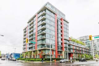 Photo 1: 618 38 W 1ST Avenue in Vancouver: False Creek Condo for sale (Vancouver West)  : MLS®# R2627477