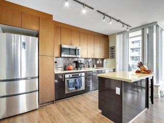 Photo 9: 906 1833 CROWE Street in Vancouver: False Creek Condo for sale in "FOUNDRY" (Vancouver West)  : MLS®# R2783259