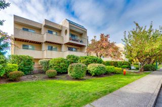 Photo 1: 105 1050 HOWIE Avenue in Coquitlam: Central Coquitlam Condo for sale in "Monterey Gardens" : MLS®# R2214622