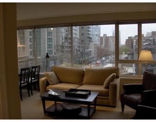 Photo 1: 304 1177 HORNBY Street in Vancouver: Downtown VW Condo for sale in "London Place" (Vancouver West)  : MLS®# V762388
