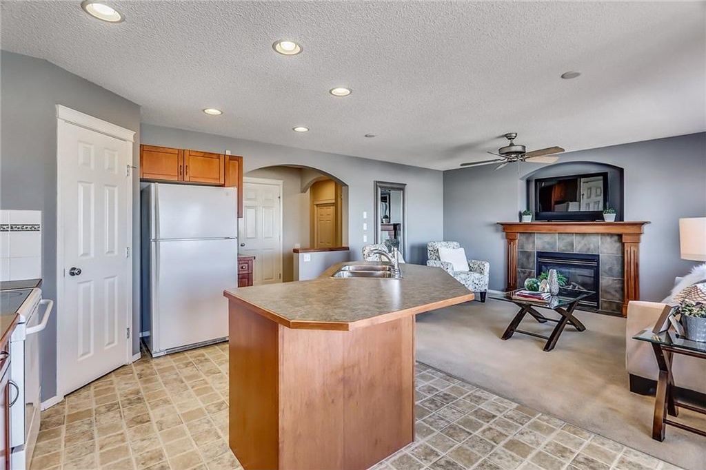 Photo 15: Photos: 82 COVEWOOD Circle NE in Calgary: Coventry Hills House for sale : MLS®# C4141062