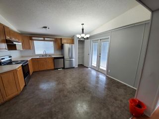 Photo 5: 10439 102 Street: Taylor Manufactured Home for sale (Fort St. John)  : MLS®# R2748654