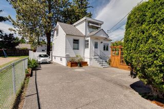 Photo 2: 544 Paradise St in Esquimalt: Es Esquimalt House for sale : MLS®# 877195