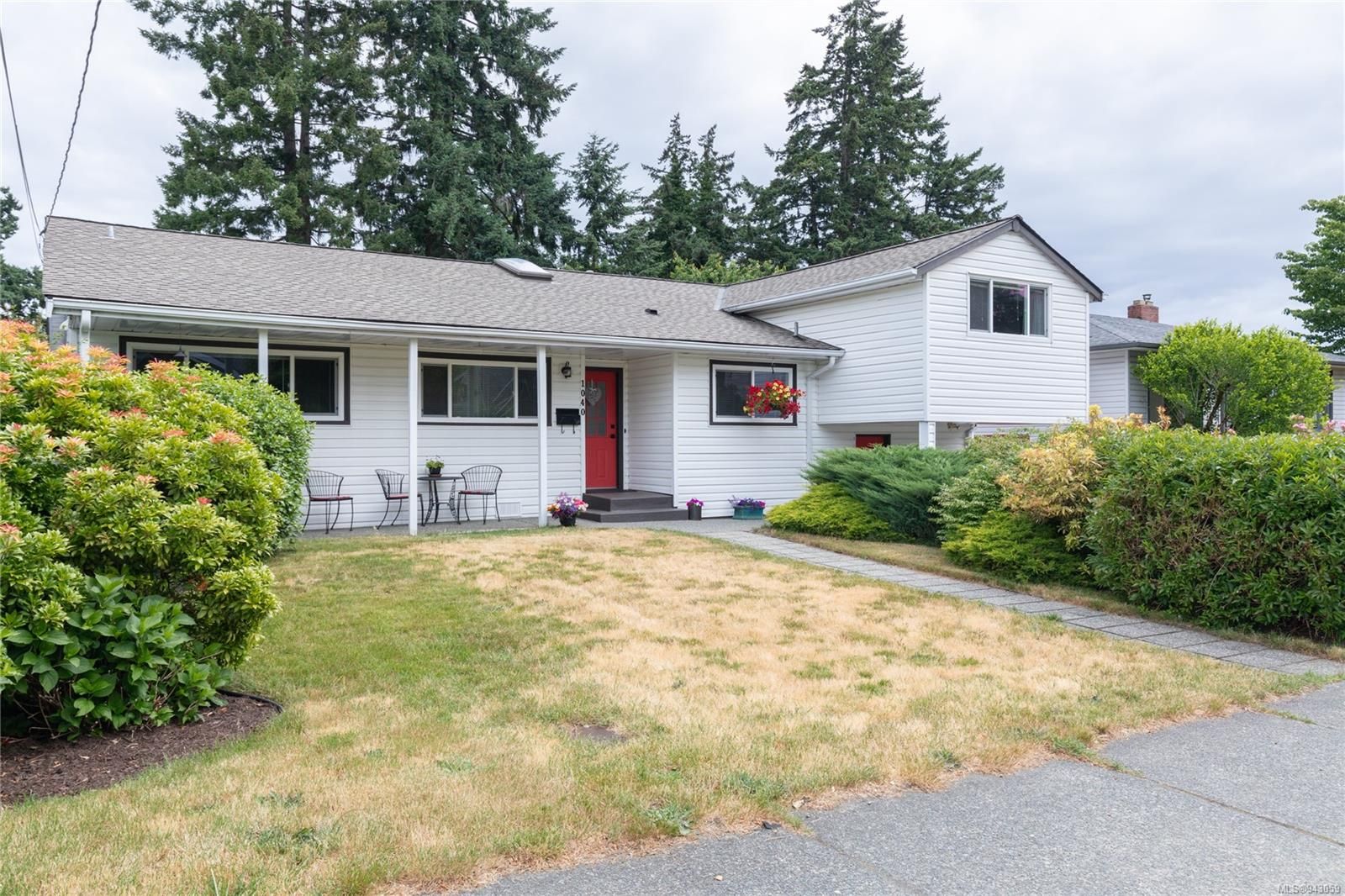 Main Photo: 1040 Strathmore St in Nanaimo: Na Central Nanaimo House for sale : MLS®# 943059