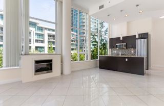 Photo 5: 305 133 E ESPLANADE in North Vancouver: Lower Lonsdale Condo for sale in "Pinnacle Residences at the Pier" : MLS®# R2710006