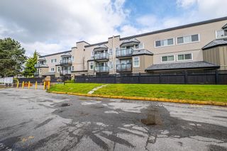 Photo 2: 105 1850 E SOUTHMERE Crescent in Surrey: Sunnyside Park Surrey Condo for sale in "Southmere Place" (South Surrey White Rock)  : MLS®# R2685885
