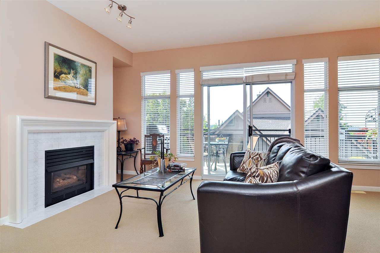 Main Photo: 16 910 FORT FRASER RISE in Port Coquitlam: Citadel PQ Townhouse for sale : MLS®# R2398256