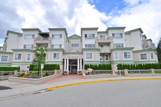 Photo 1: 406 2960 PRINCESS Crescent in Coquitlam: Canyon Springs Condo for sale in "THE JEFFERSON" : MLS®# R2383661